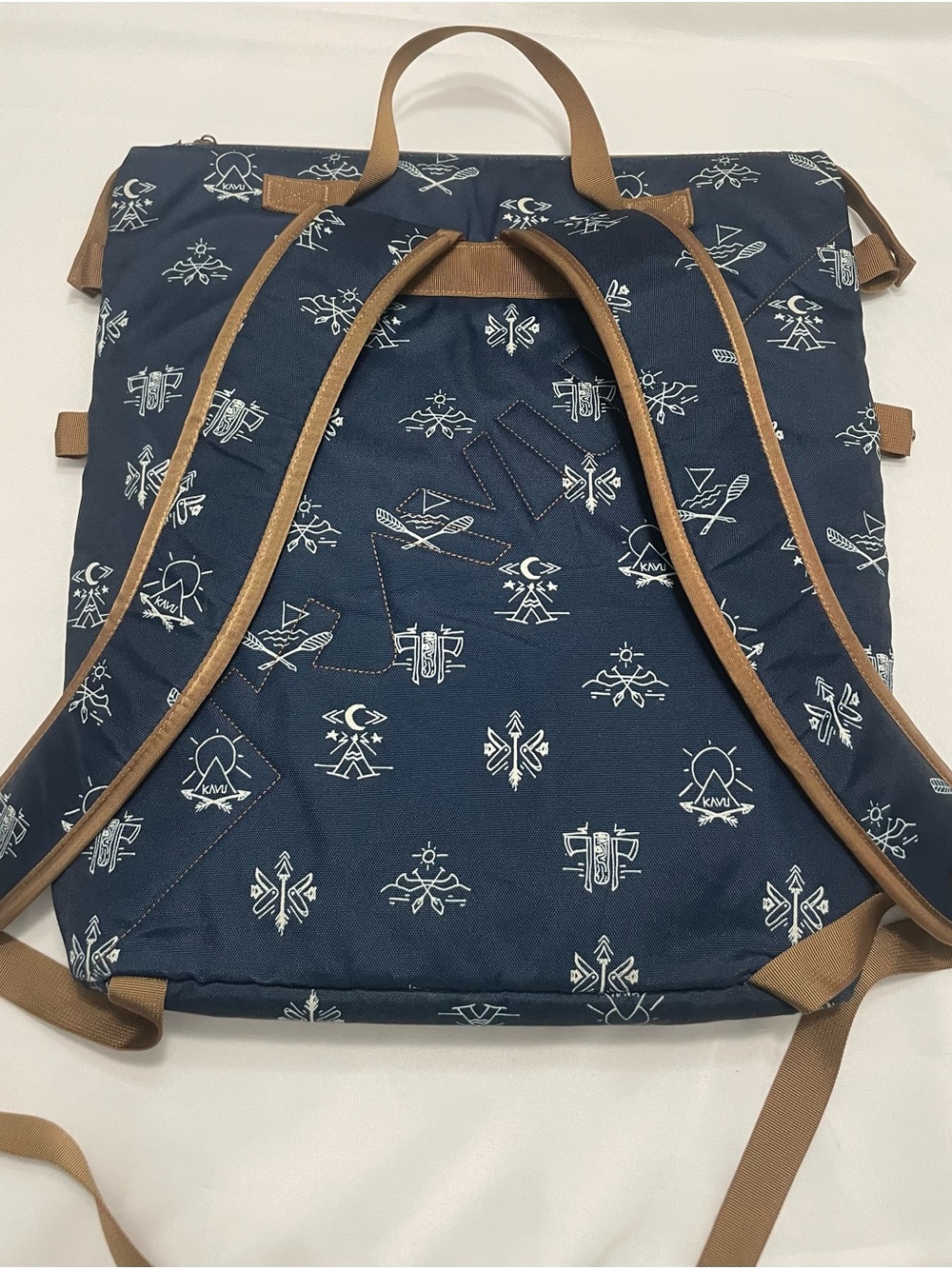 KAVU Camp Sherman backpack navy blue camper pattern and brown leather accents - Picture 2 of 6